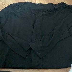 Long sleeve black v neck